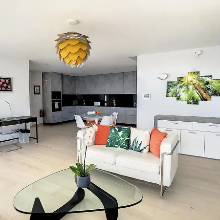 Francelho 1 By Lovelystay *